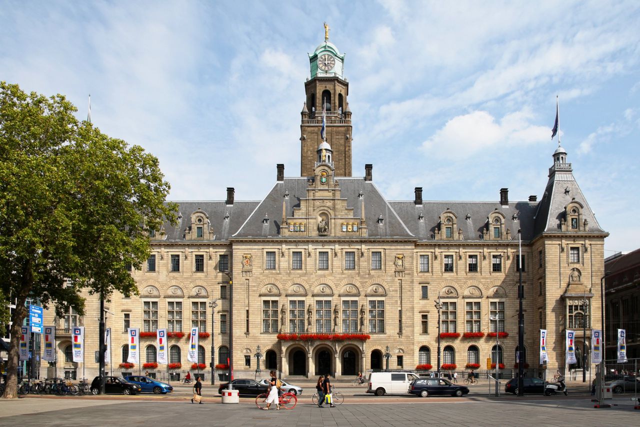 Archiefbeeld van het stadhuis aan de Coolsingel in Rotterdam.