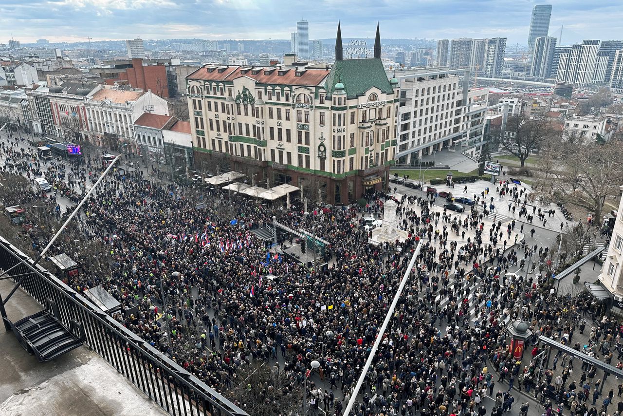 Duizenden protesteren opnieuw tegen Servische verkiezingsuitslag 