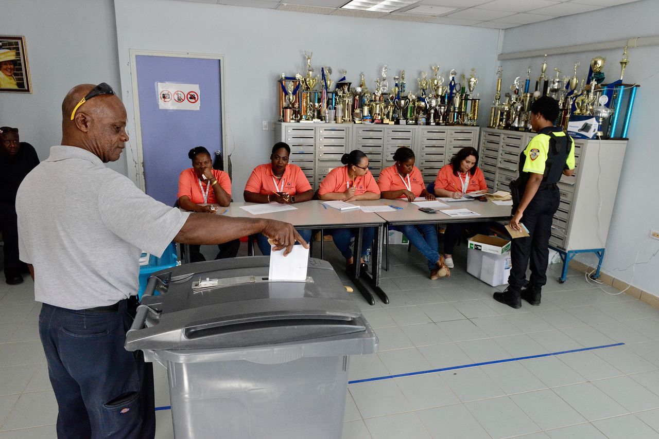 Inwoners van Sint Maarten konden donderdag een nieuwe bezetting van het parlement kiezen