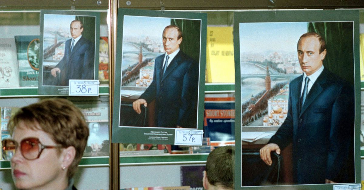 Twee Russische journalisten beschrijven in hun boek hoe vrienden en collega’s veranderden in volgzame roeptoeters van het regime