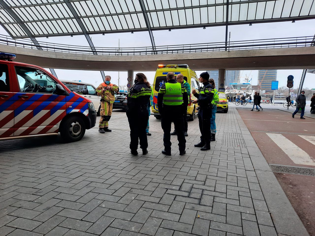 Amsterdam Centraal weer open na tijdelijke ontruiming 