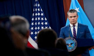 Image for ‘Amerikaans minister Hegseth wilde investeren in defensiebedrijven vlak voor aanval op Iran’