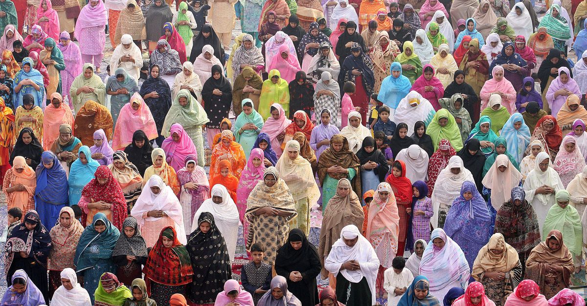 Pakistaanse vrouwen vieren einde ramadan - NRC