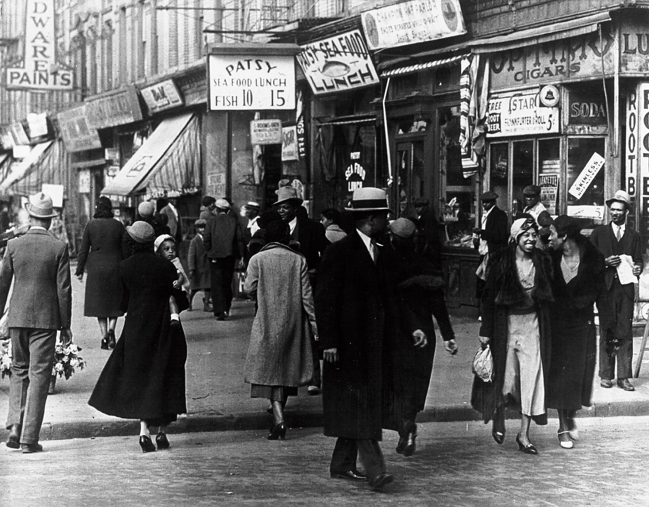 De zwarte New Yorkse wijk Harlem in 1942.
