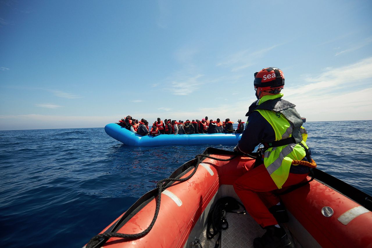 Sea-Watch tijdens een reddingsactie op de Middellandse Zee.