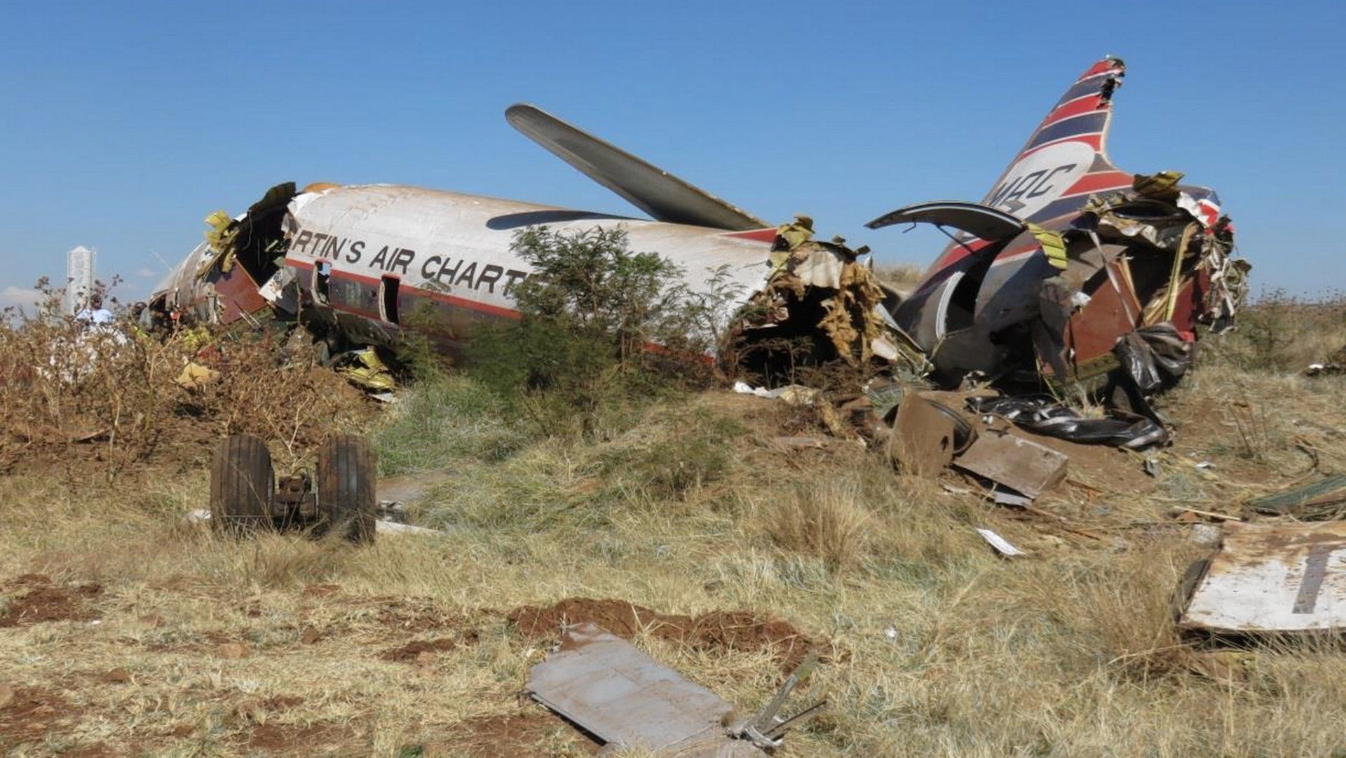 Piloten gecrasht historisch vliegtuig Aviodrome waren niet bevoegd - NRC