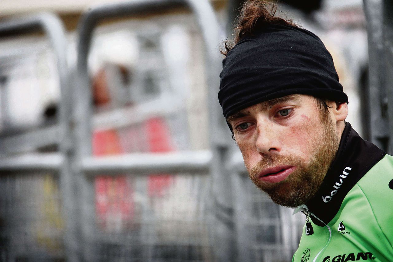 Belkin-renner Laurens ten Dam: „Gelukkig is het nog maar één dag. Ik had het niet nog drie weken volgehouden.”