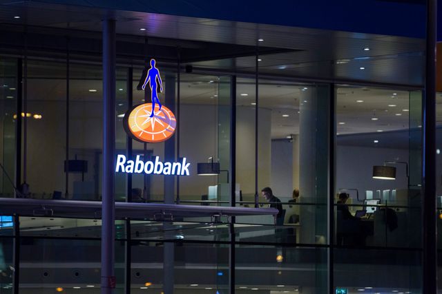 Rabobank: negatieve rente voor spaarders met minstens 100.000 euro - NRC