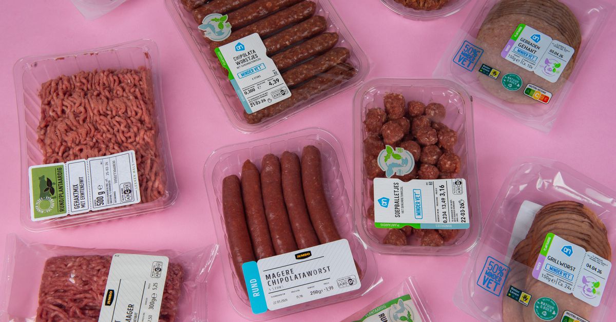 Een beetje plant in je vlees mag niet opvallen, weten supermarkten. ‘Minder vet’ verkoopt beter dan ‘minder vlees’