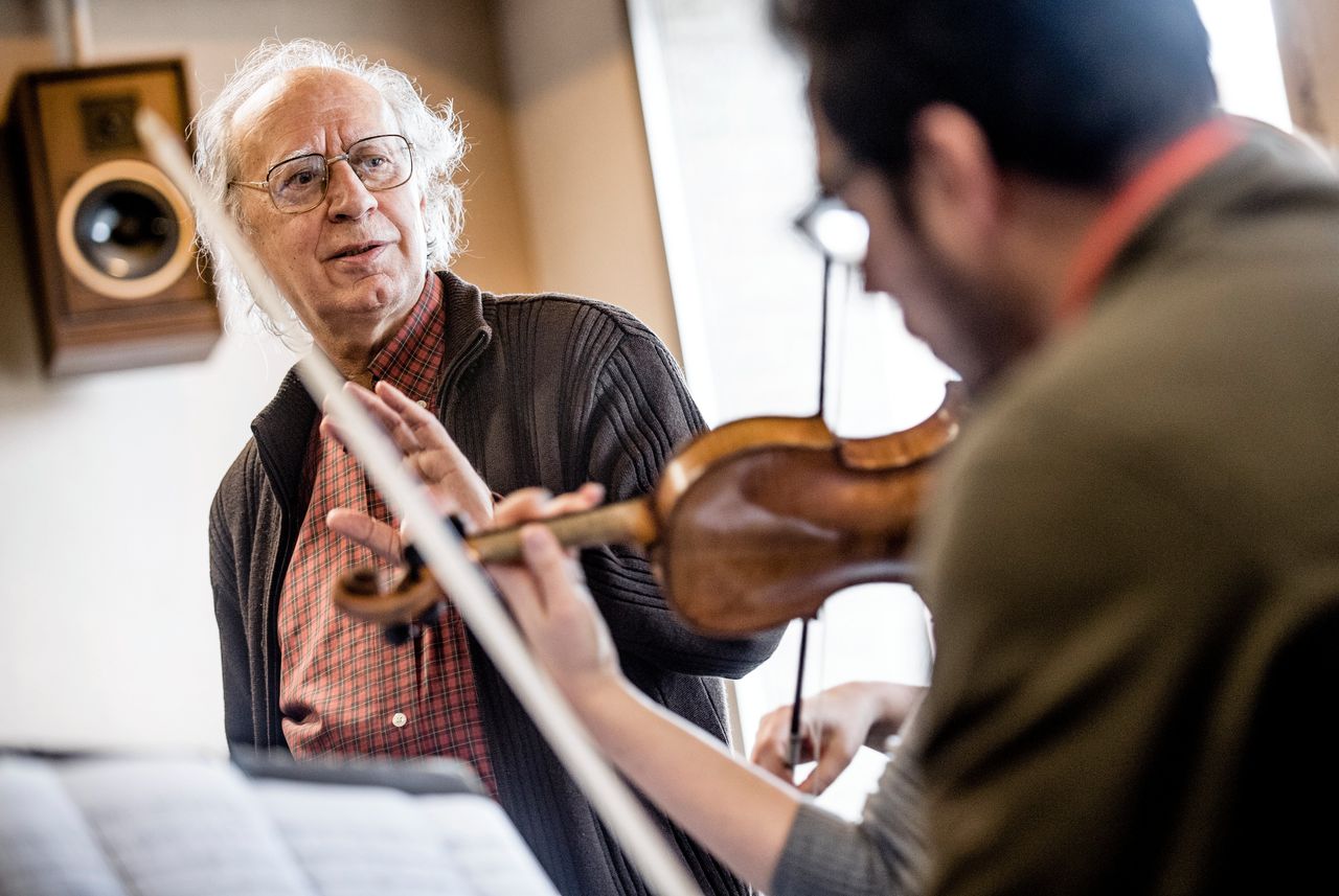 De belangrijkste componist van Oekraïne zingt zacht tegen de oorlog 