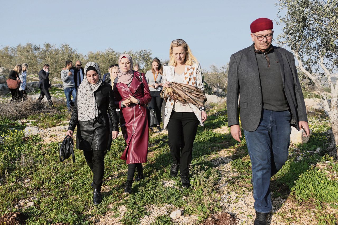 Sigrid Kaag is in Israël en Palestina op eigen terrein - NRC