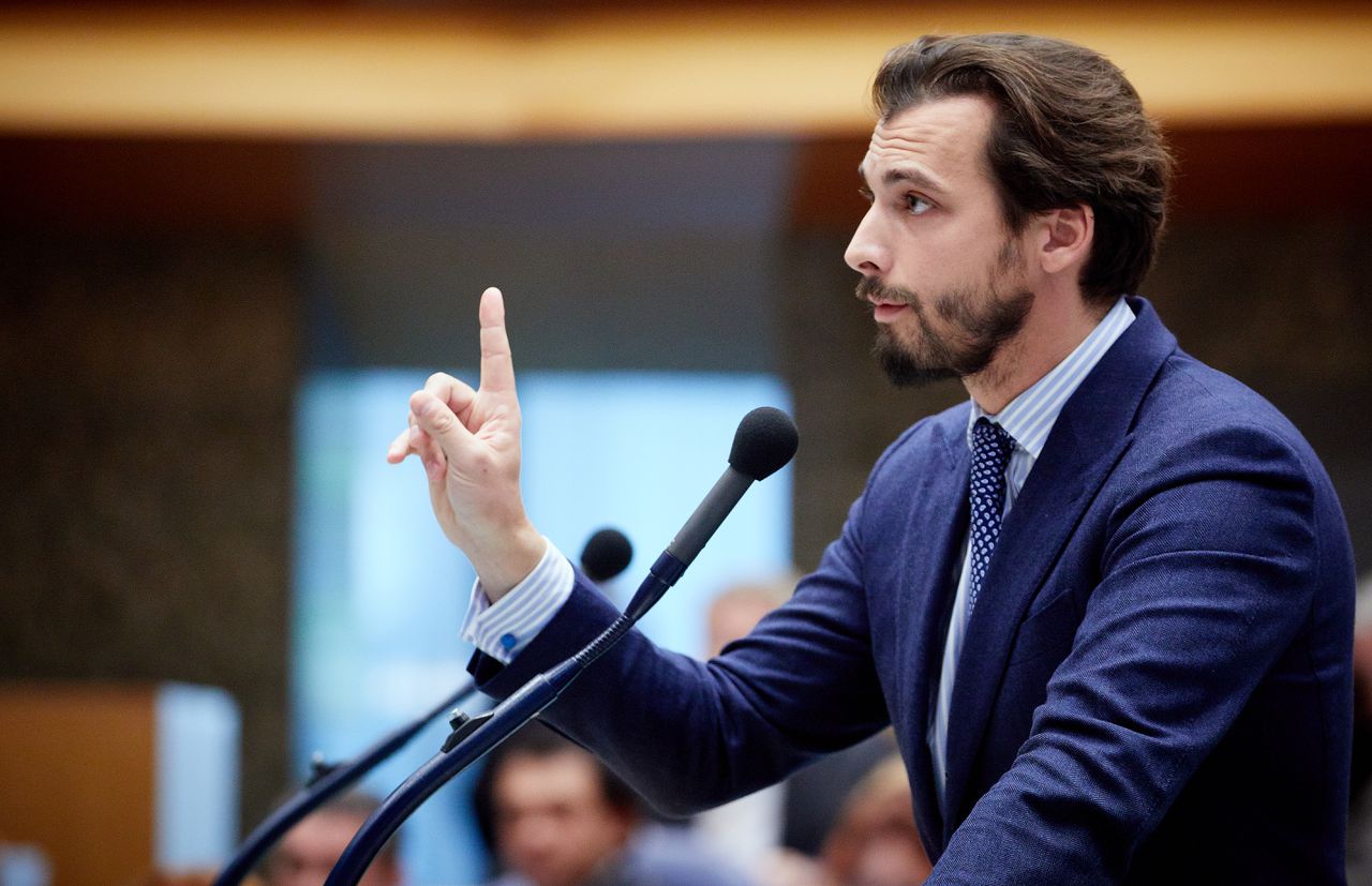Thierry Baudet van Forum voor Democratie, Baudet is tegen het intrekken van de referendumwet.