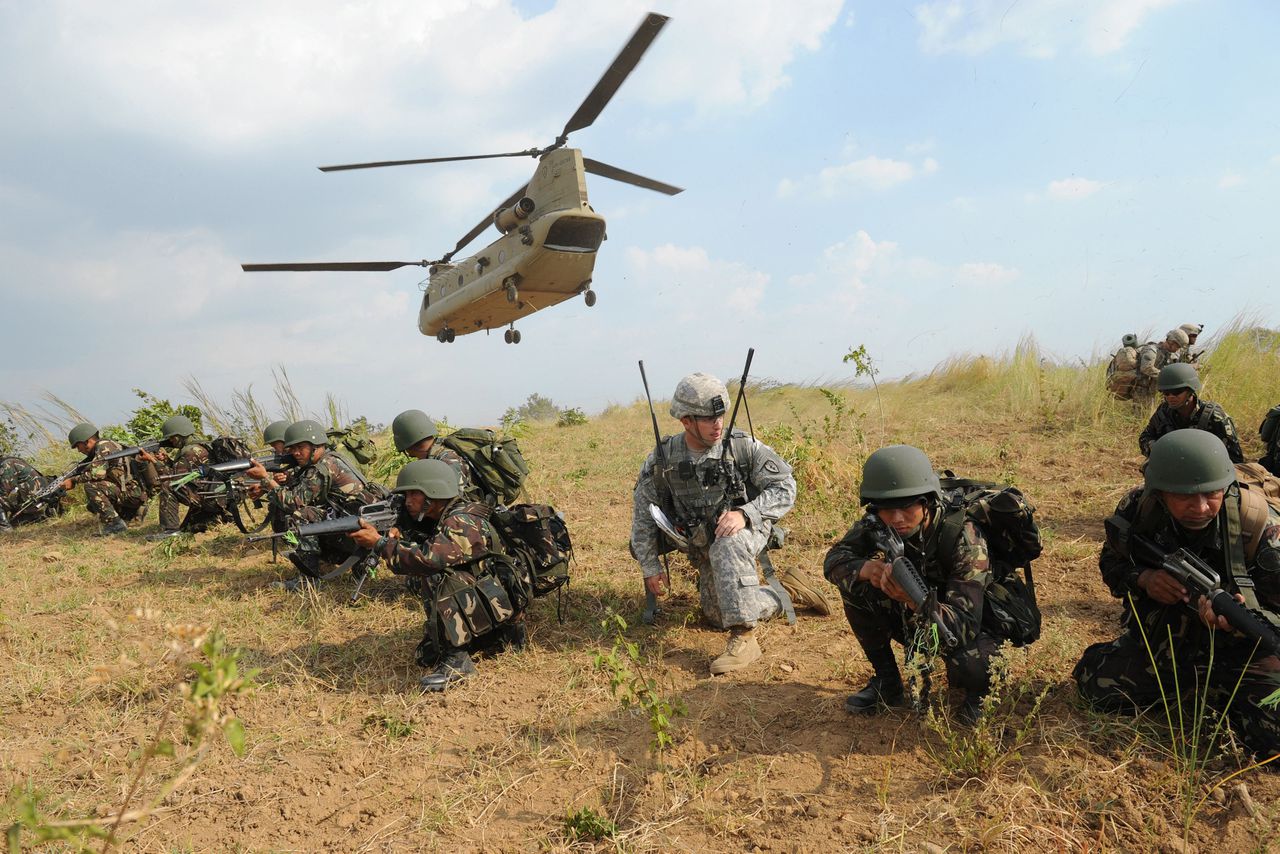 Filippijnse en Amerikaanse militairen in 2015 op Hawaii.