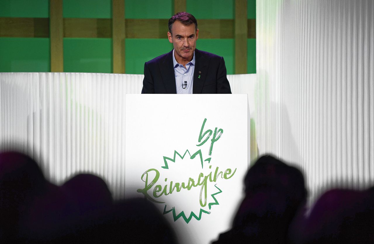 Topman Bernard Looney vorige week in Londen, waar hij vertelt dat BP ‘netto CO2-neutraal’ wil zijn in 2050.