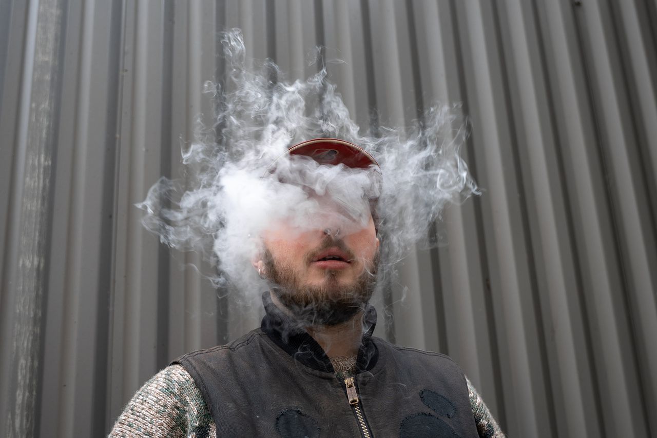 vape equivalent to cigarettes Stress en vapen: hoe werkt dat eigenlijk?  #ikstopnu#Stoplijn#ikstopnu.nl#meerinfo#stress main image 0