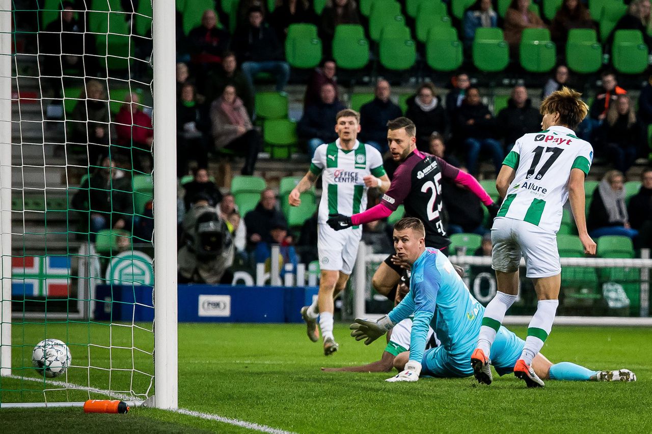 FC Utrecht wint weer eens, Feyenoord en Vitesse gelijk - NRC