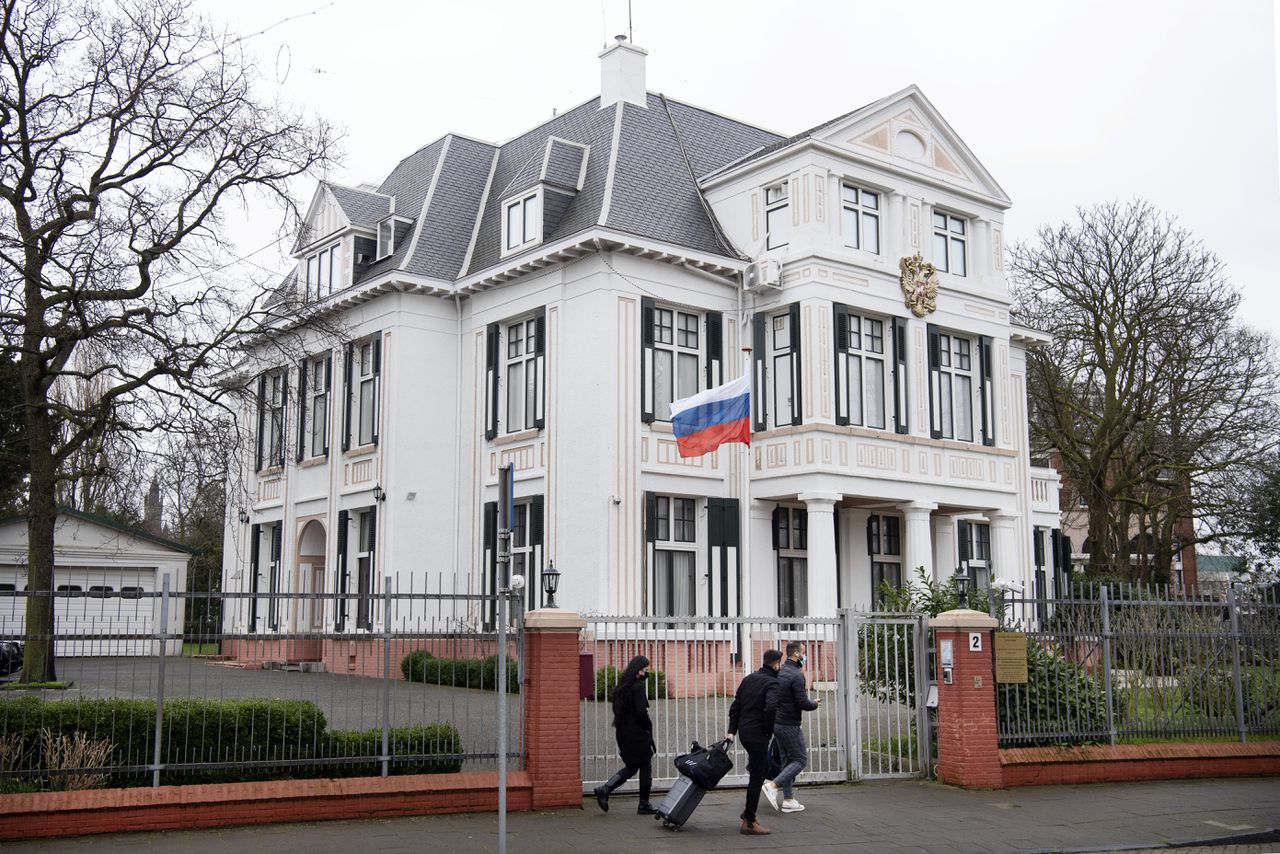 Netherlands summons Russian ambassador over cyberattacks