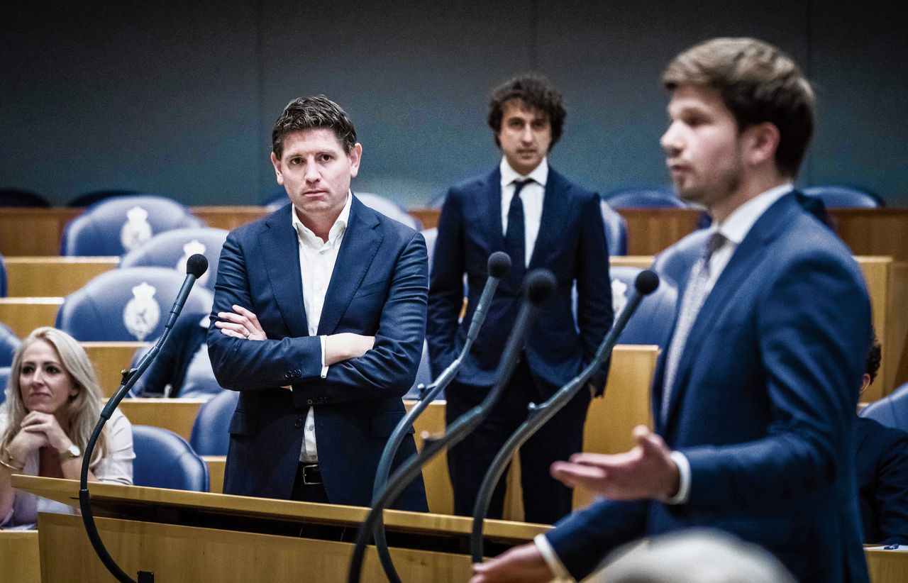 Tweede Kamerleden Jan Paternotte (D66), Jesse Klaver (Groenlinks) en Gideon van Meijeren (FVD) tijdens het Kamerdebat.