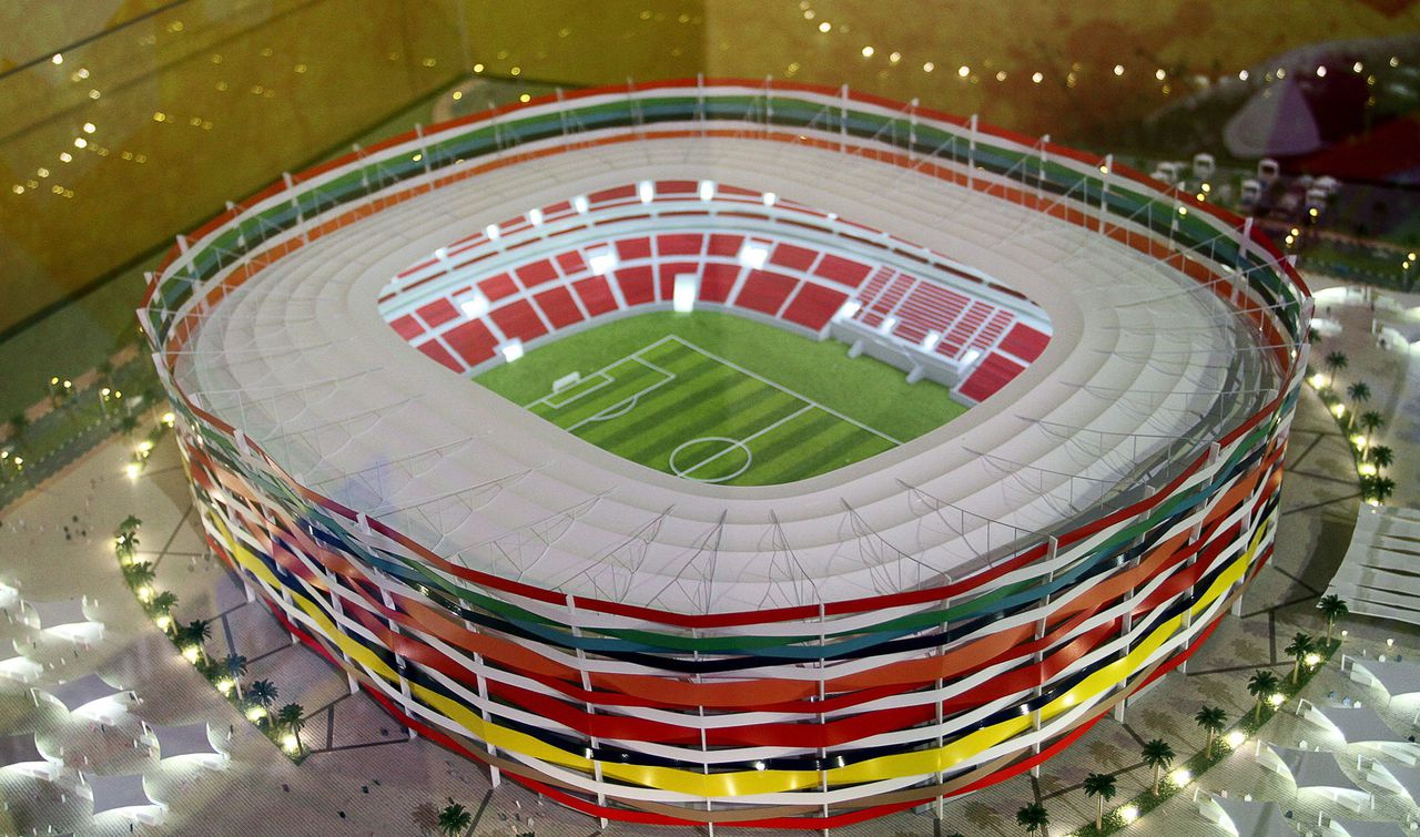 Uit 2010: het voorstel van Qatar voor een van de WK-stadions van 2022. In de zomers met oneven jaartallen wil het land graag 24 Europese topclubs naar binnen halen voor een lucratief toernooi.