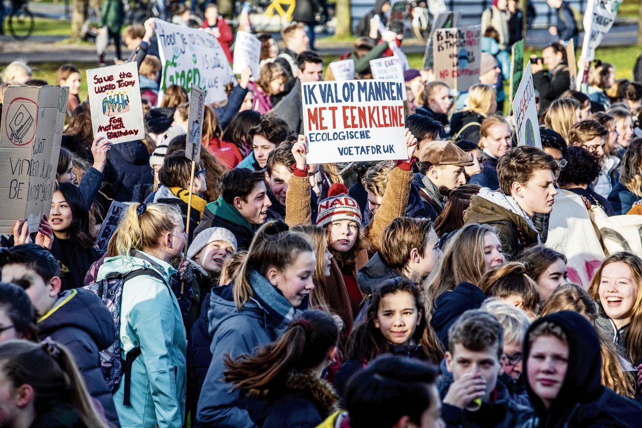 Klimaatspijbelaars kwamen donderdag samen in Den Haag voor de demonstratie.