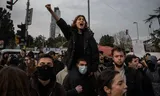 Demonstratie in  Istanbul tegen de arrestatie van burgemeester Imamoglu op 27 maart. Foto Angelos Tzortzinis/AFP 