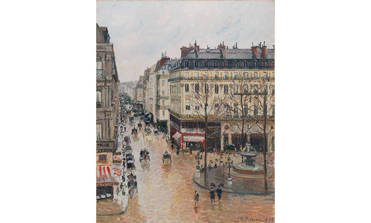 Het Parijse André Malraux plein in de regen op Camille Pissarro’s ‘Rue Saint-Honoré, après-midi, Effet de pluie’ (1892)