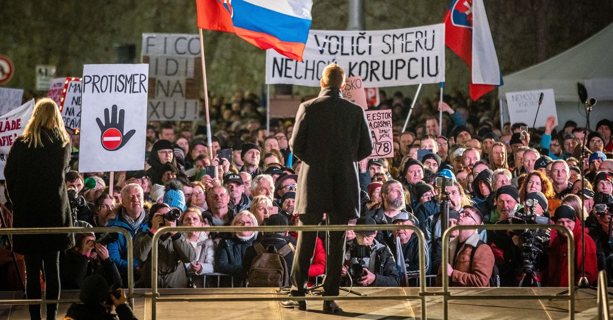 Slovenský parlament upustil od boja proti korupcii hlasovaním o kontroverznej reforme zákona