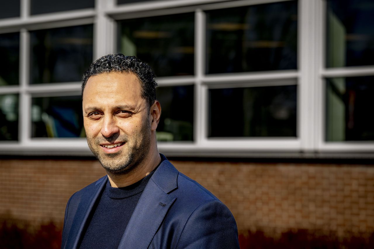 Khalid Kasem krijgt alleen een waarschuwing en een ‘foeigesprek’ 