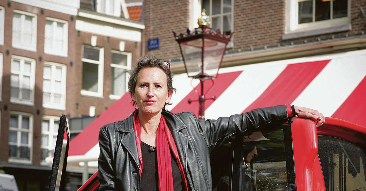 Cantaatjes draaien baltsend om elkaar heen NRC