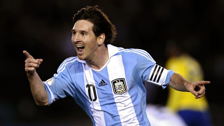 En dat is vier op een rij: Messi opnieuw beste voetballer ...