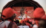 Frelimo-presidentskandidaat Daniel Chapo houdt een toespraak tijdens zijn verkiezingscampagne in Maputo, de hoofdstad van Mozambique.  