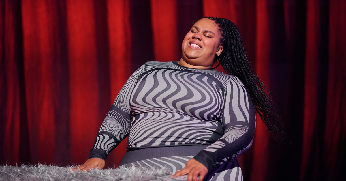 In haar beste scènes toont cabaretier Isabelle Kafando (bekend van n00b) lelijk maar begrijpelijk mensengedrag