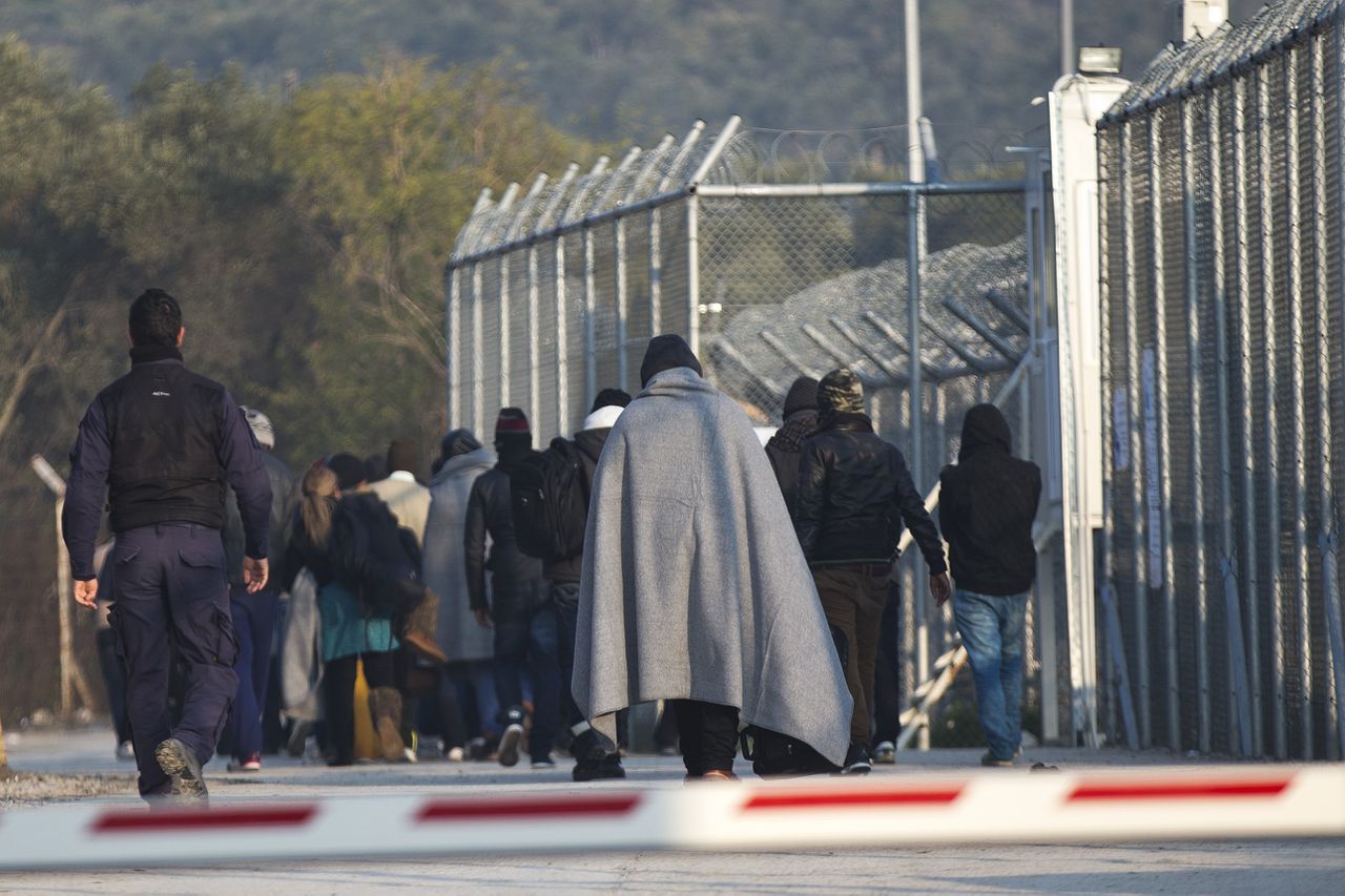 Migranten arriveren in het opvangkamp Moria op het Griekse eiland Lesbos.