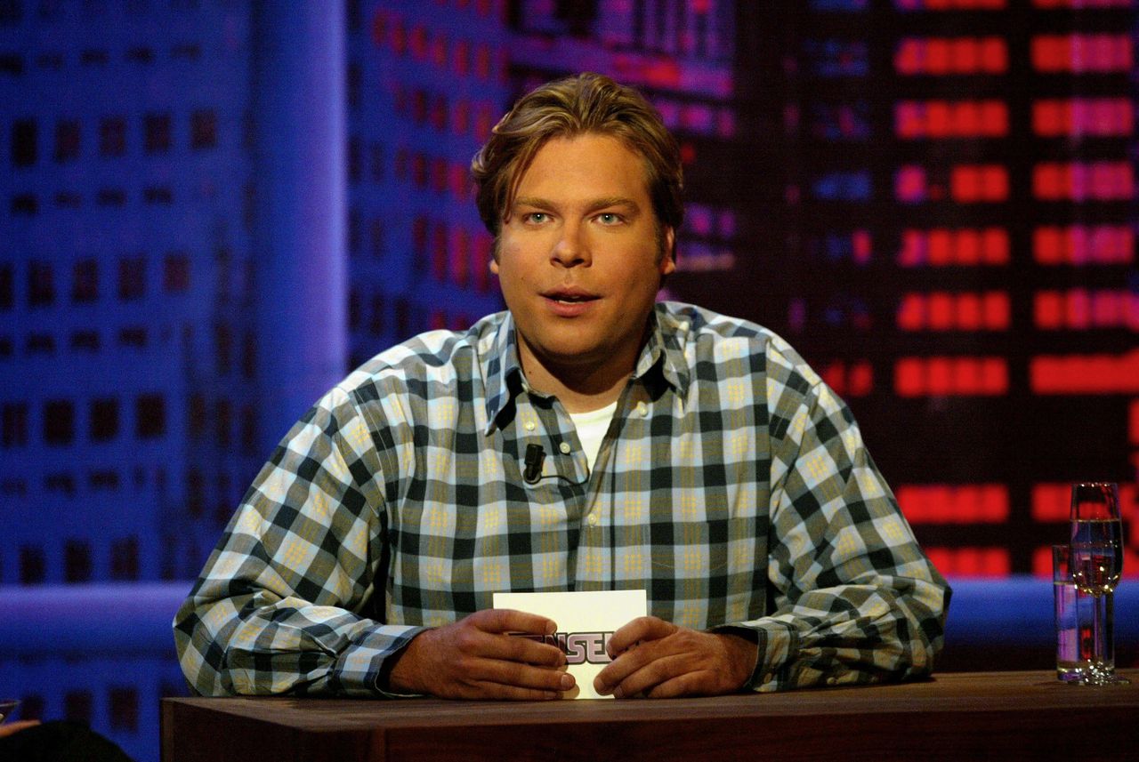 Een vernieuwende talkshowpionier die zich ontwikkelde tot online complotdenker