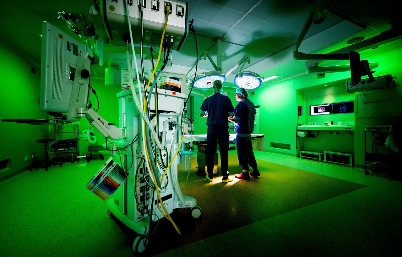 De dokter puzzelt wie moet binnen een week worden