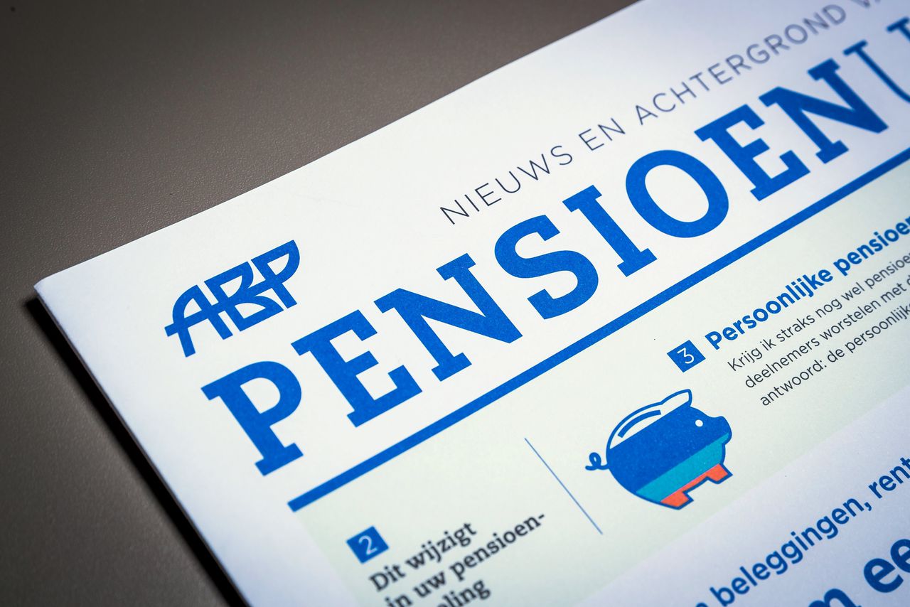 Een folder van pensioenfonds ABP. Beeld ter illustratie.