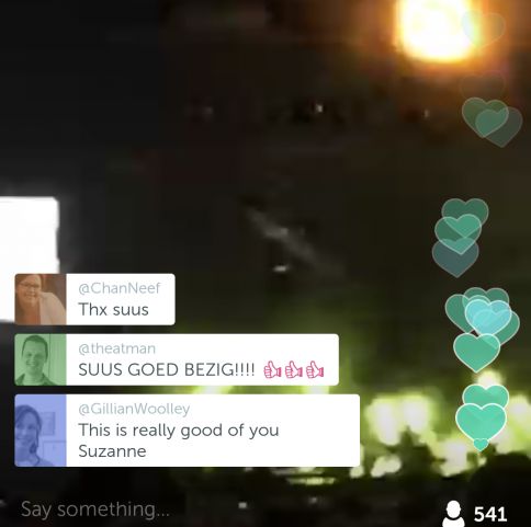 Screenshot van de live-streaming app van Twitter, Periscope, waarmee gebruikster Suzanne Unck gisteravond het concert van Muse deelde.