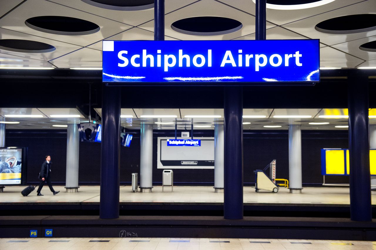 Station Schiphol Airport.