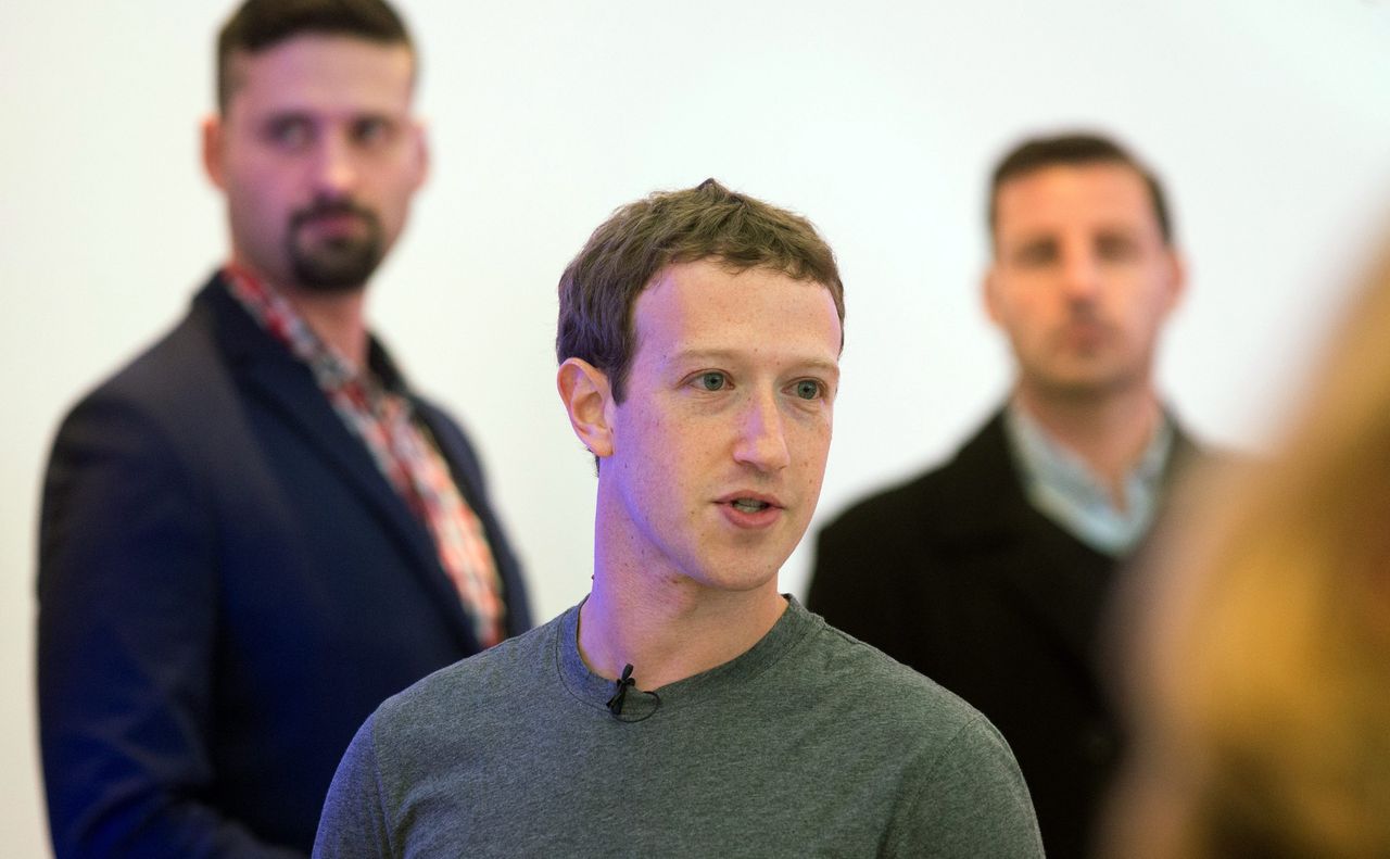 Mark Zuckerberg, de bestuursvoorzitter van Facebook, is door het Europees Parlement verzocht om tekst en uitleg te komen geven.