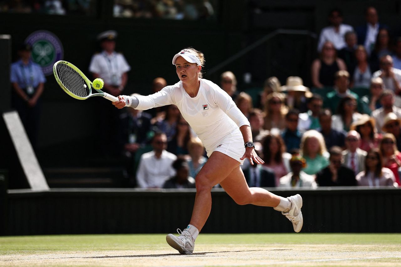 Tsjechische Krejcikova in finale Wimbledon te sterk voor Paolini 