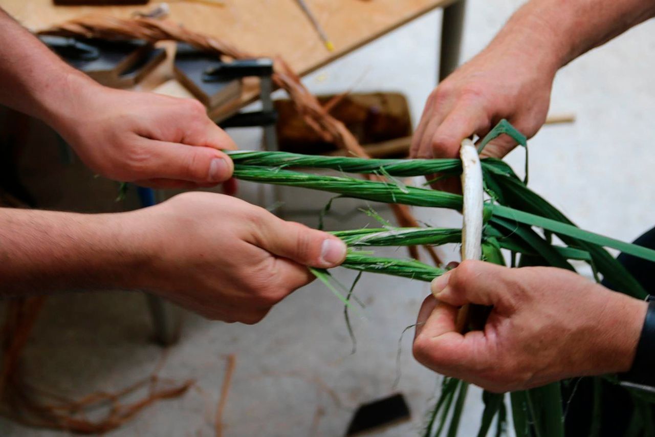 Dit handige ding om touw mee te maken is 35.000 jaar oud 