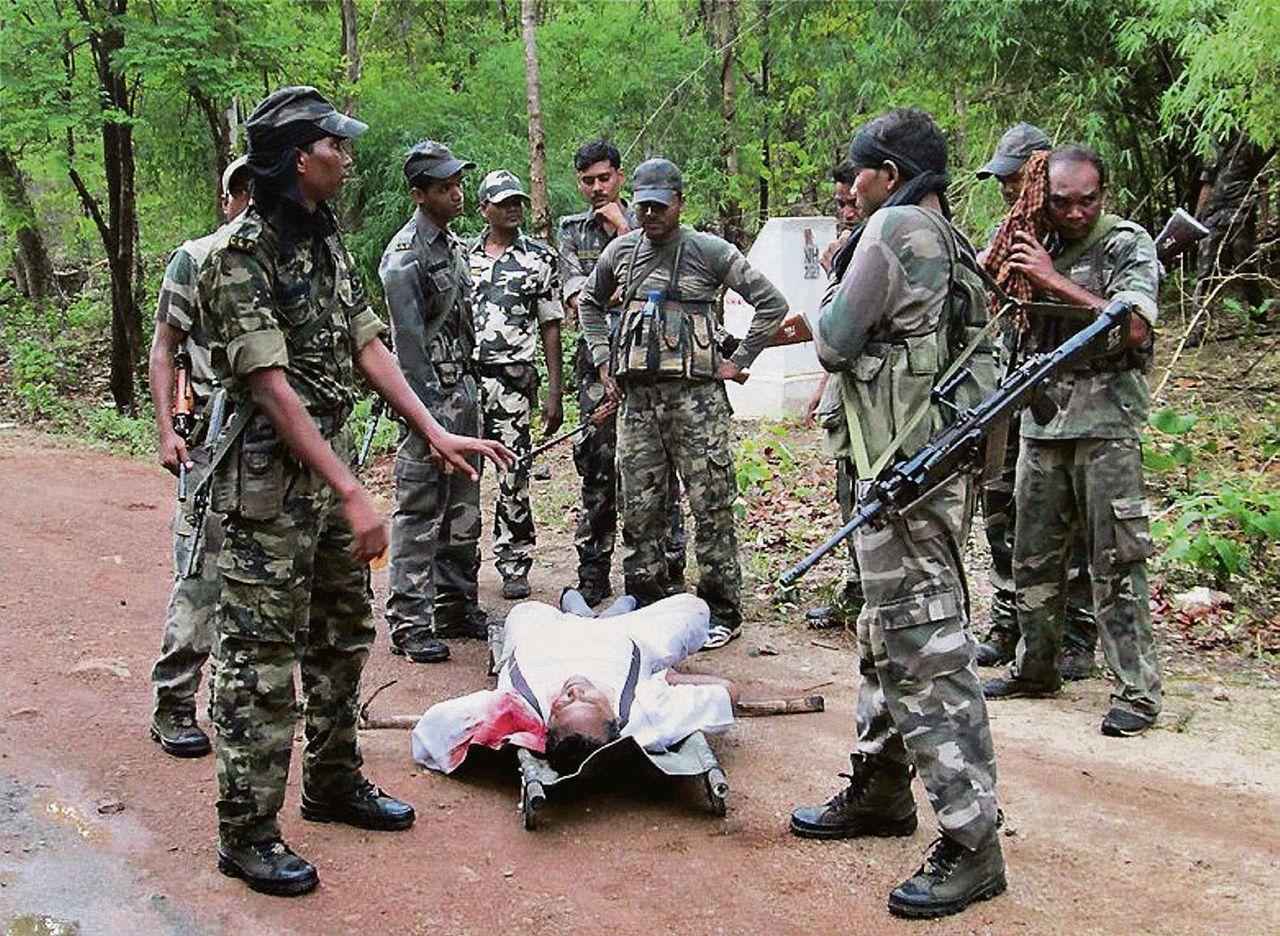 Beeld na een aanval van maoïsten in 2013.