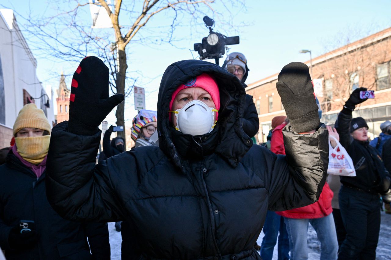 Met een tweede dode in korte tijd groeien de ICE-razzia’s uit tot dé splijtzwam in de VS: links Amerika vreest Trumps intentie