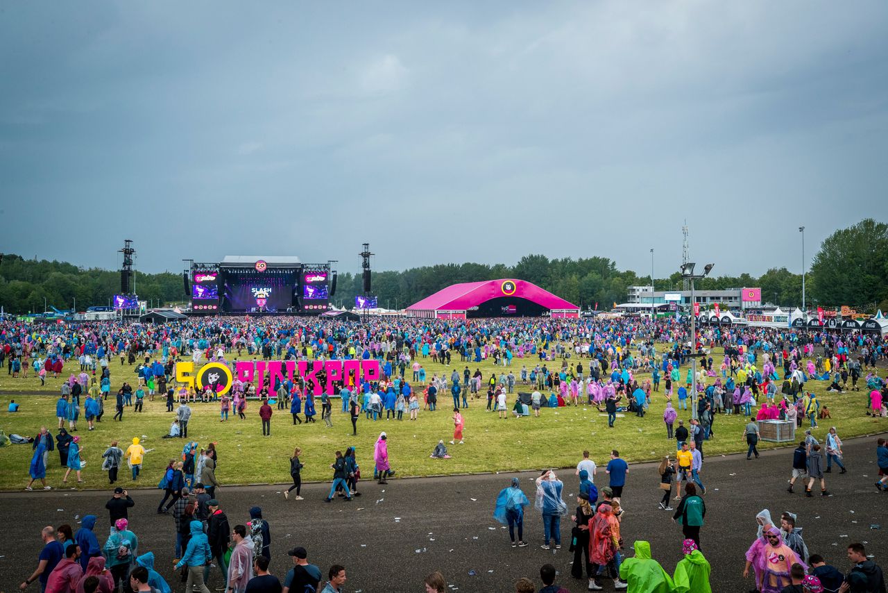 Het festivalterrein van Pinkpop, tijdens een eerdere editie. De organisatie van Pinkpop 2020 (19 t/m 21 juni) gaat er vooralsnog vanuit dat het festival doorgaat.