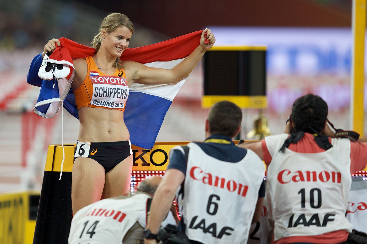 Veel internationale aandacht voor gouden race van Dafne Schippers op de 200 meter tijdens het WK Atletiek in Peking.