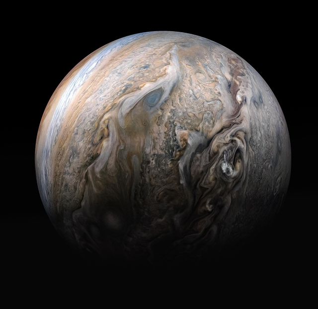 Een compilatie van Juno-beelden van het stormachtige noordelijk halfrond van Jupiter.