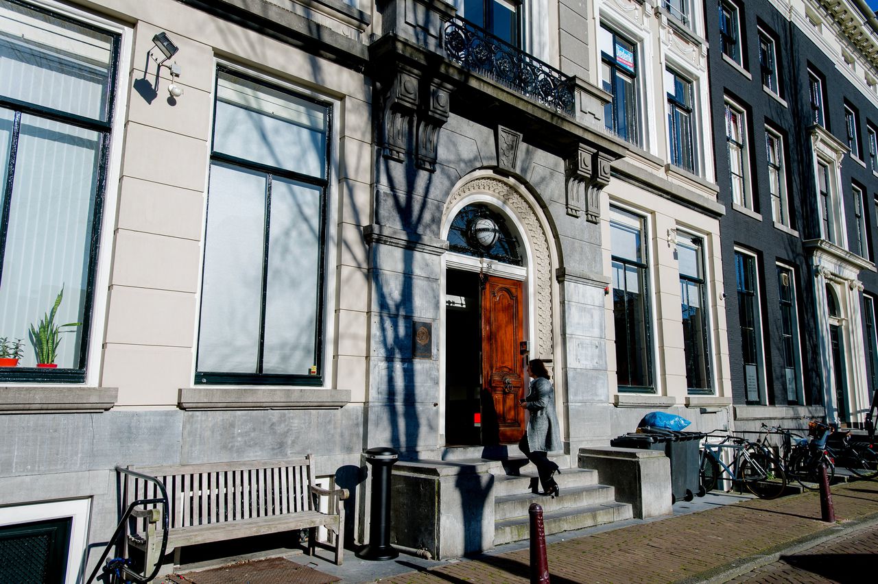 Het oude partijkantoor van de PvdA aan de Amsterdamse Herengracht.