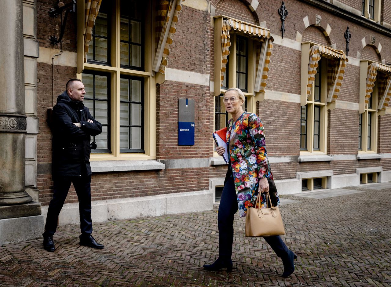 Minister Kaag reist naar Suriname voor gesprekken over slavernijverleden 