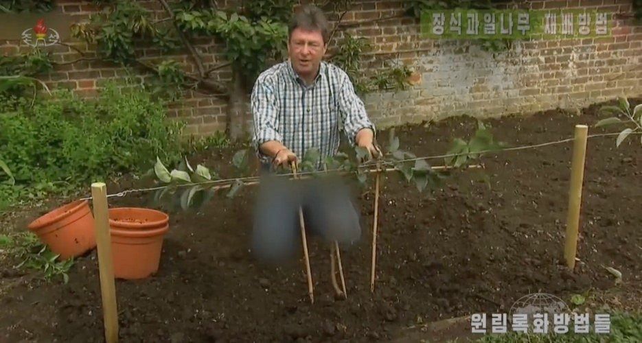 Noord-Korea censureert spijkerbroek op tv in Brits tuinierprogramma 