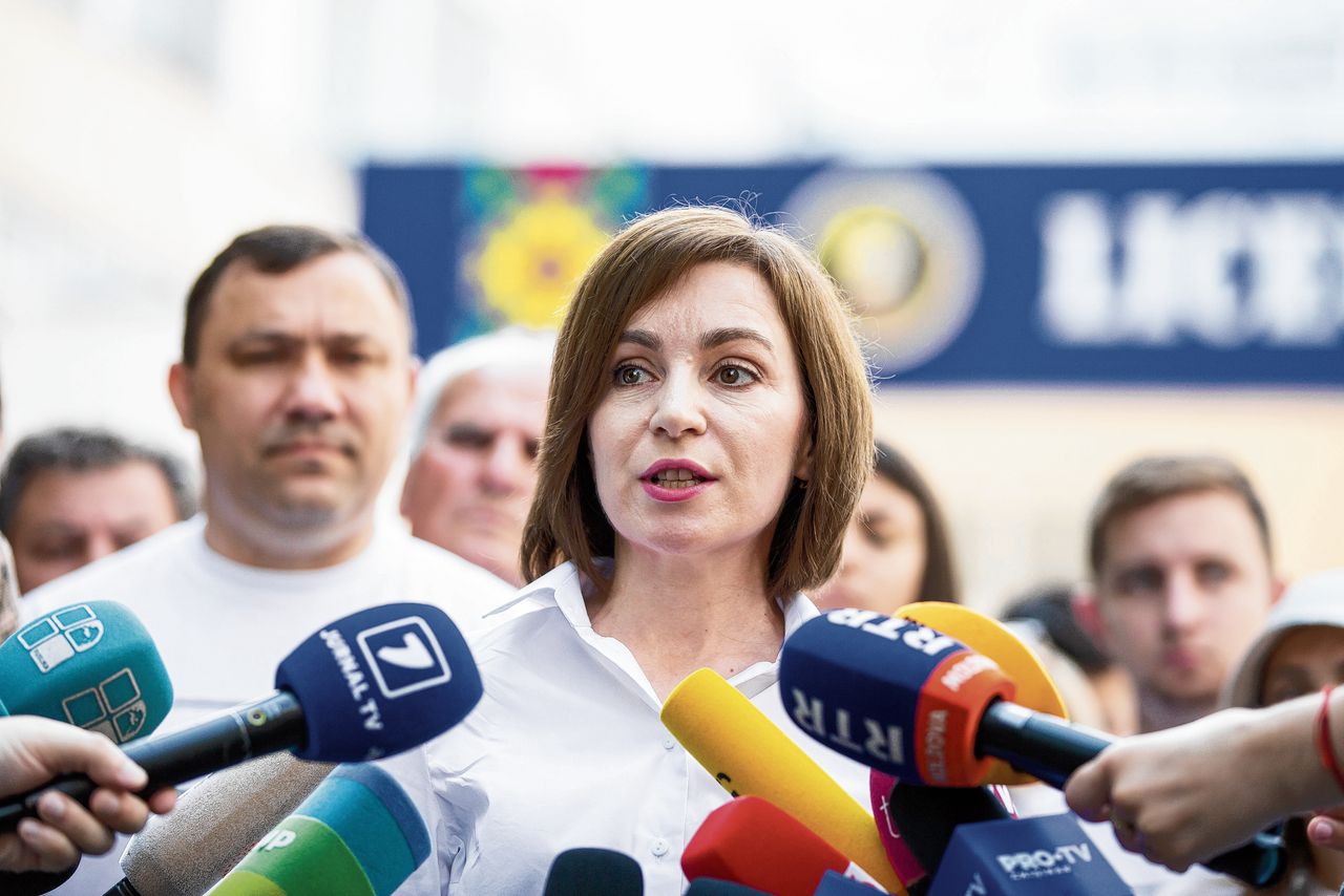 President Maia Sandu van Moldavië na het stemmen bij de parlementsverkiezingen dit jaar in de hoofdstad Chisinau.